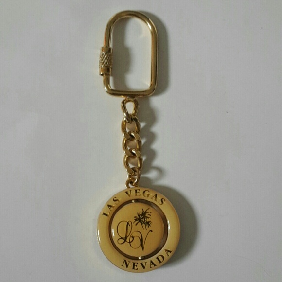 Las Vegas Nevada Enamel/ Gold Keychain - Picture 1 of 8